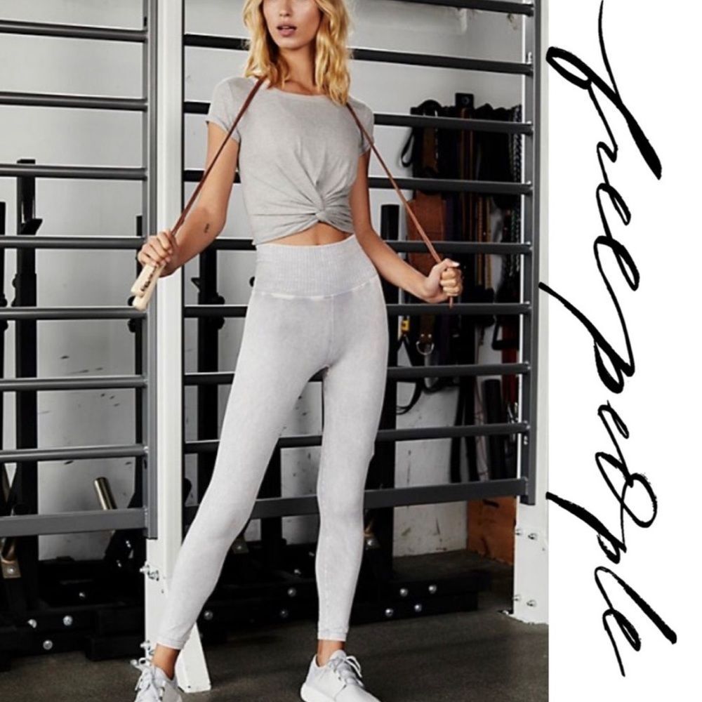 Free People Movement Good Karma Leggings Iced In Gray Size Medium Large NWOT